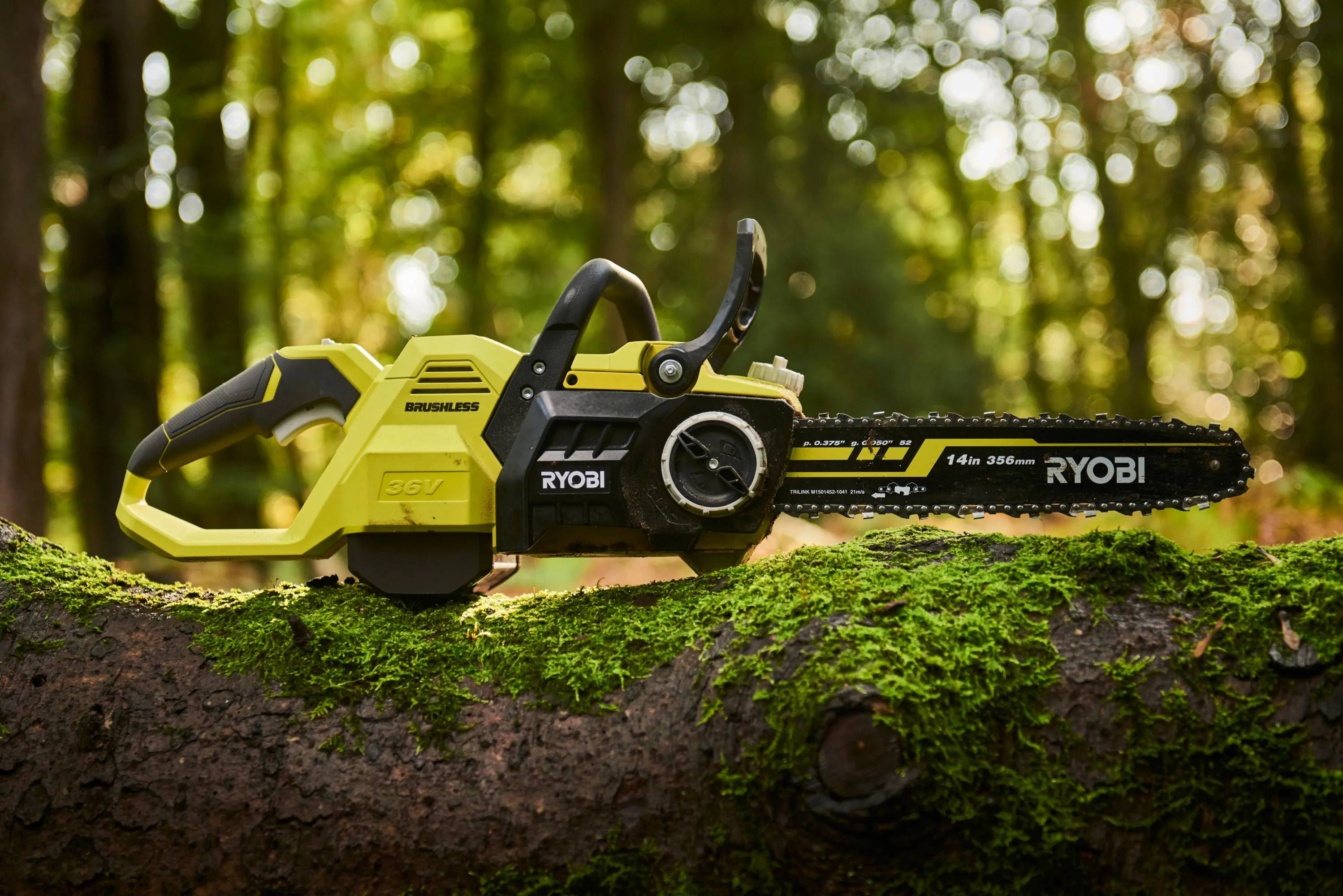 Tronçonneuse à batterie RYOBI RY36CSX35A-0 36V guide 35 cm - Mach - Image 12