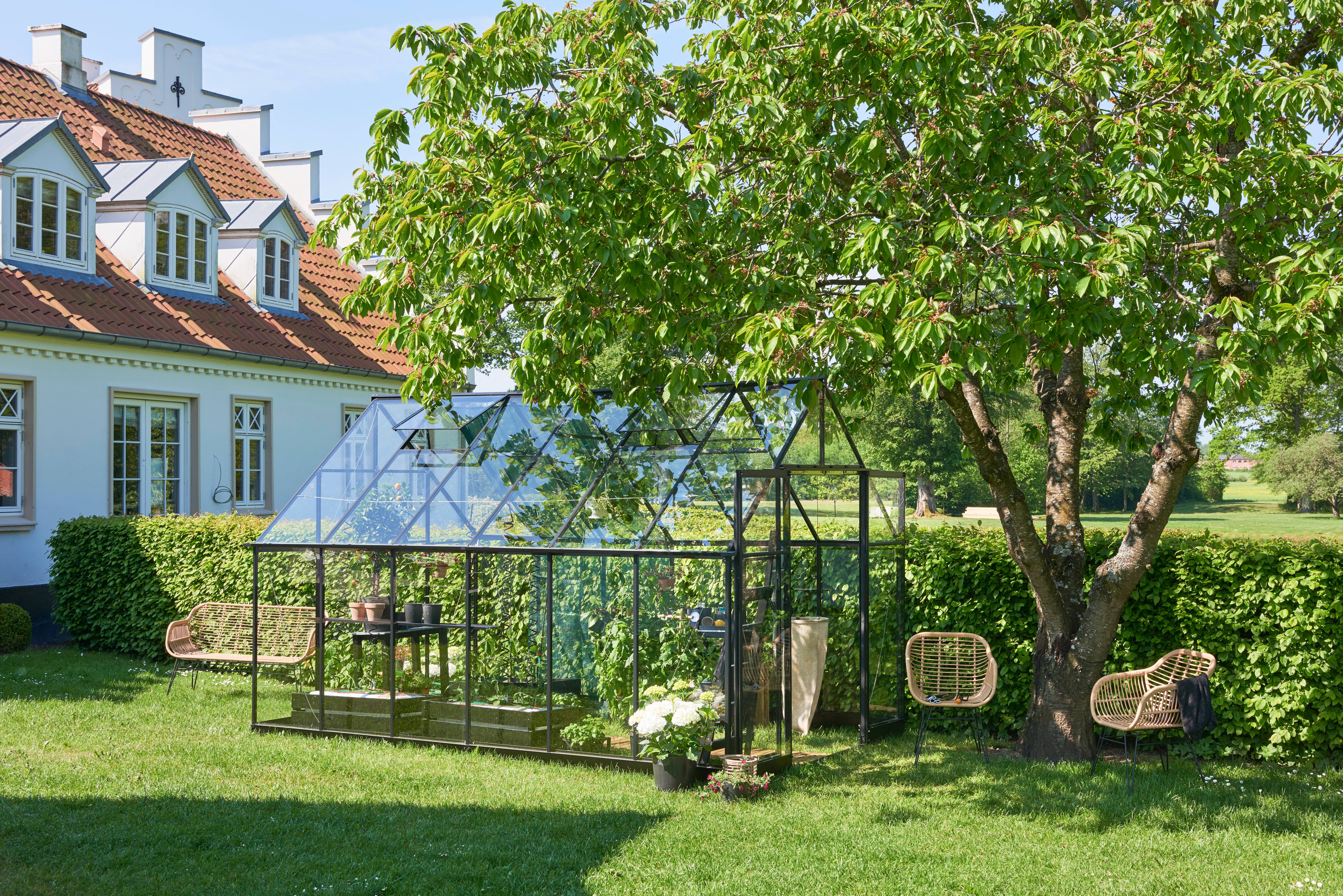 Halls - Serre de jardin verre trempé aluminium noir 9,4 m² Qube 8 - Halls