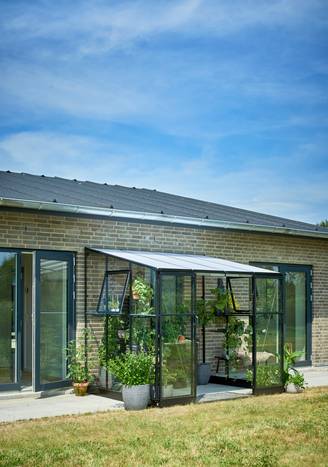 Halls - Serre de jardin adossée verre trempé polycarbonate aluminium noir 4,7 m² Qube Lean-to 6 - Halls