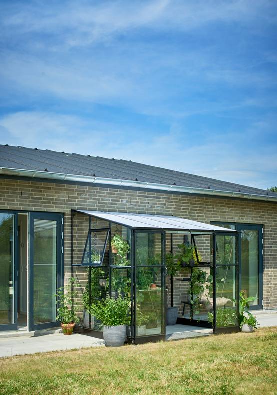 Halls - Serre de jardin adossée verre trempé polycarbonate aluminium noir 4,7 m² Qube Lean-to 6 - Halls - Image 1