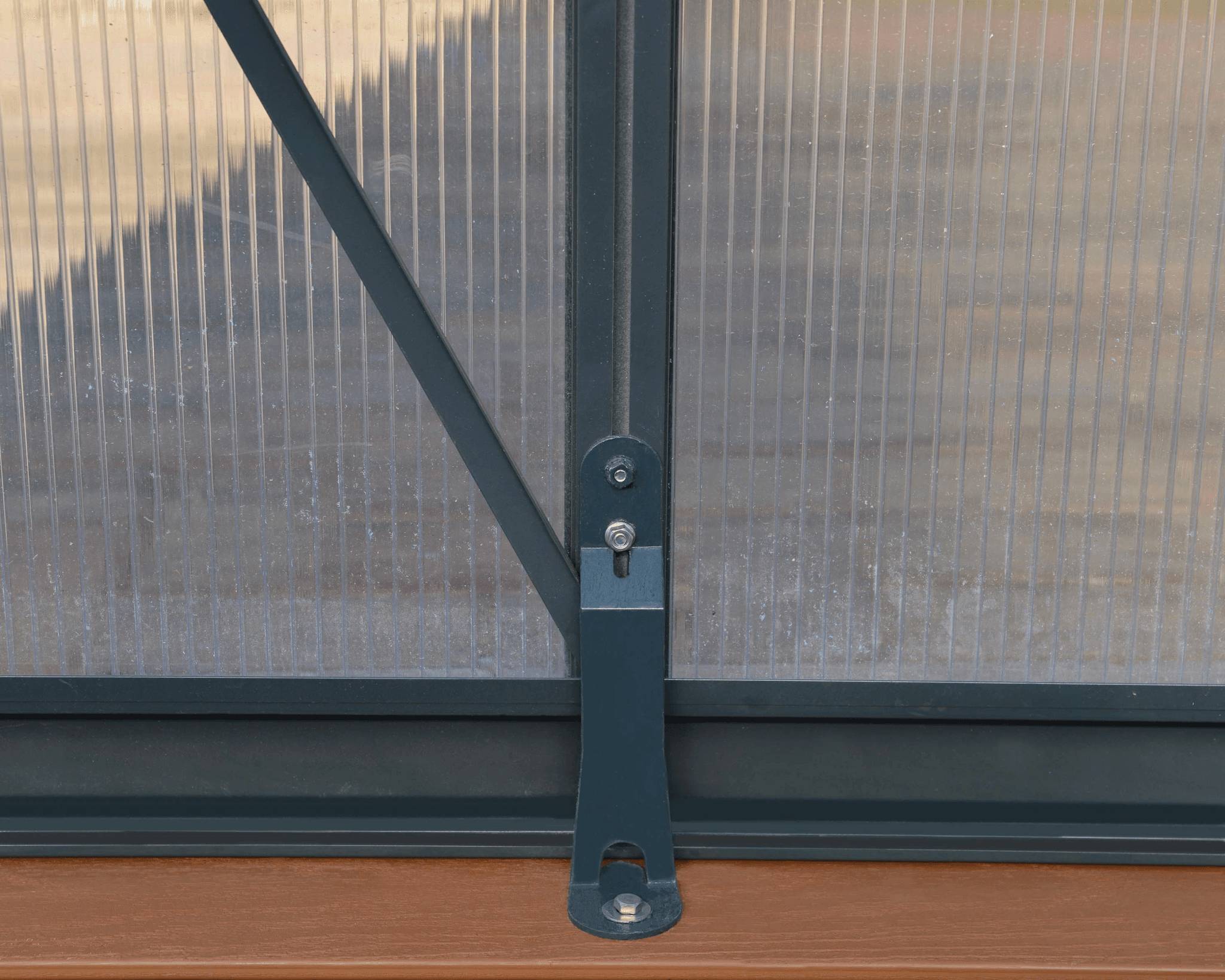 Canopia by Palram - Serre De Jardin Polycarbonate Double Paroi Gris Anthracite 5,7 m² – PALRAM - Image 23