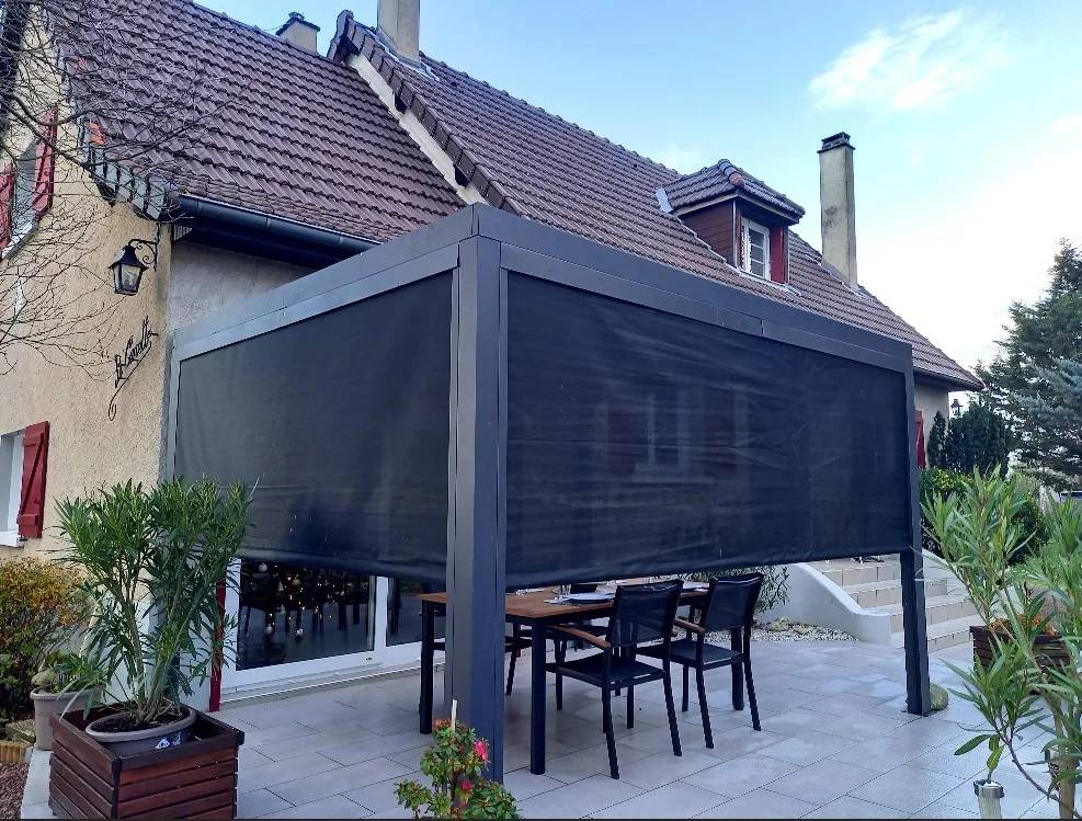Pergola autoportante bioclim. Alu. avec 2 rideaux 10,80 m2 - Image 10