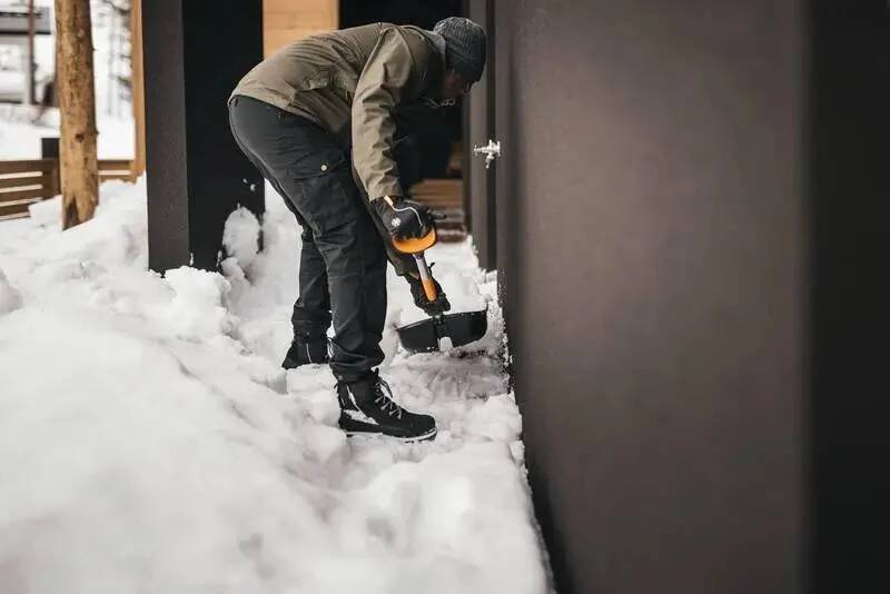 Pelle à neige - FISKARS - Image 14