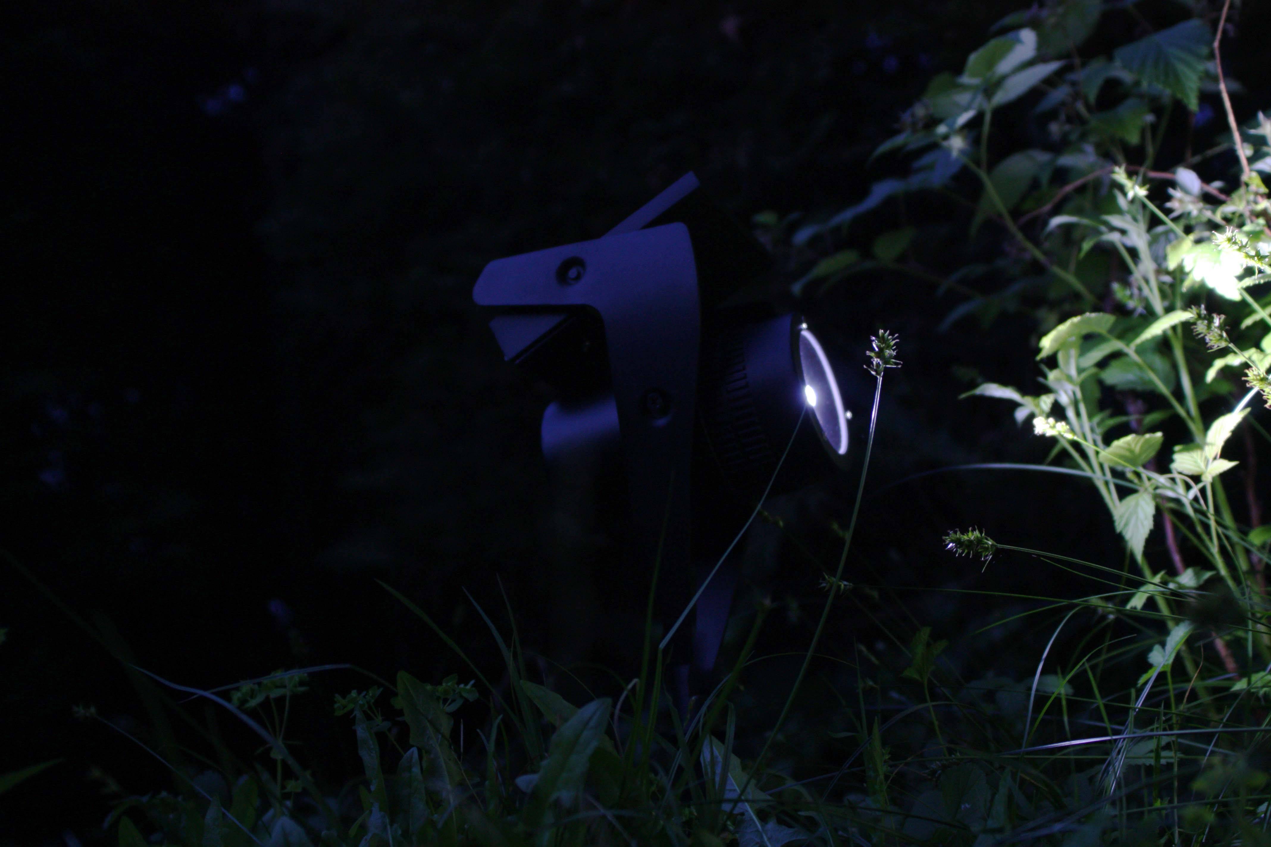 Ecloz - Spot sécurité à planter alu noir 30 lumens - ECLOZ - Image 5