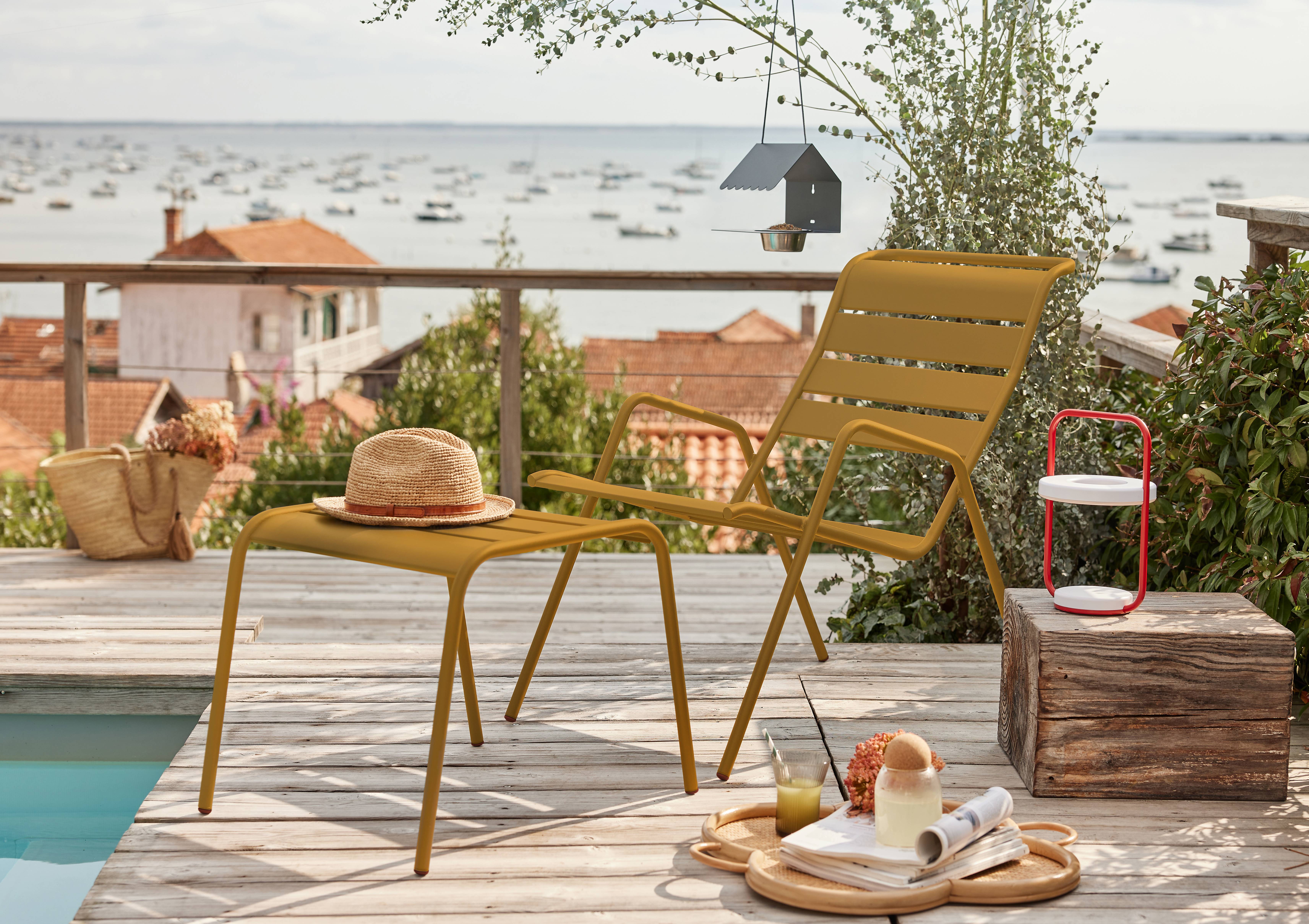 Fermob - Fauteuil de jardin bas acier pain d'épices Monceau Fermob