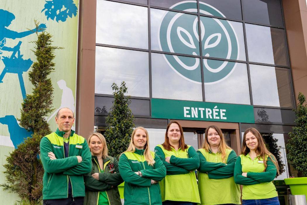 Estaires